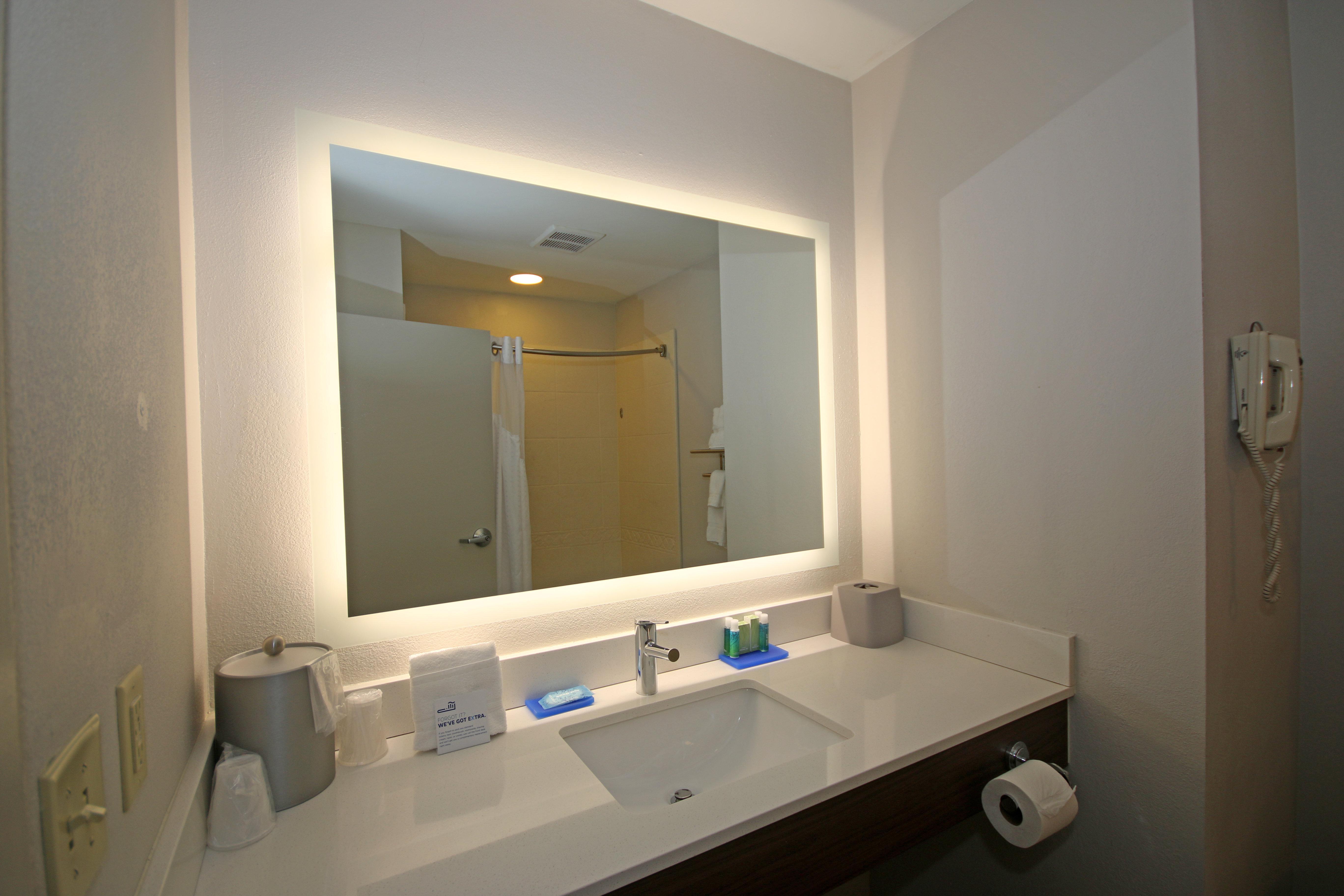 Holiday Inn Express Hotel & Suites Greensboro-East By Ihg Eksteriør billede