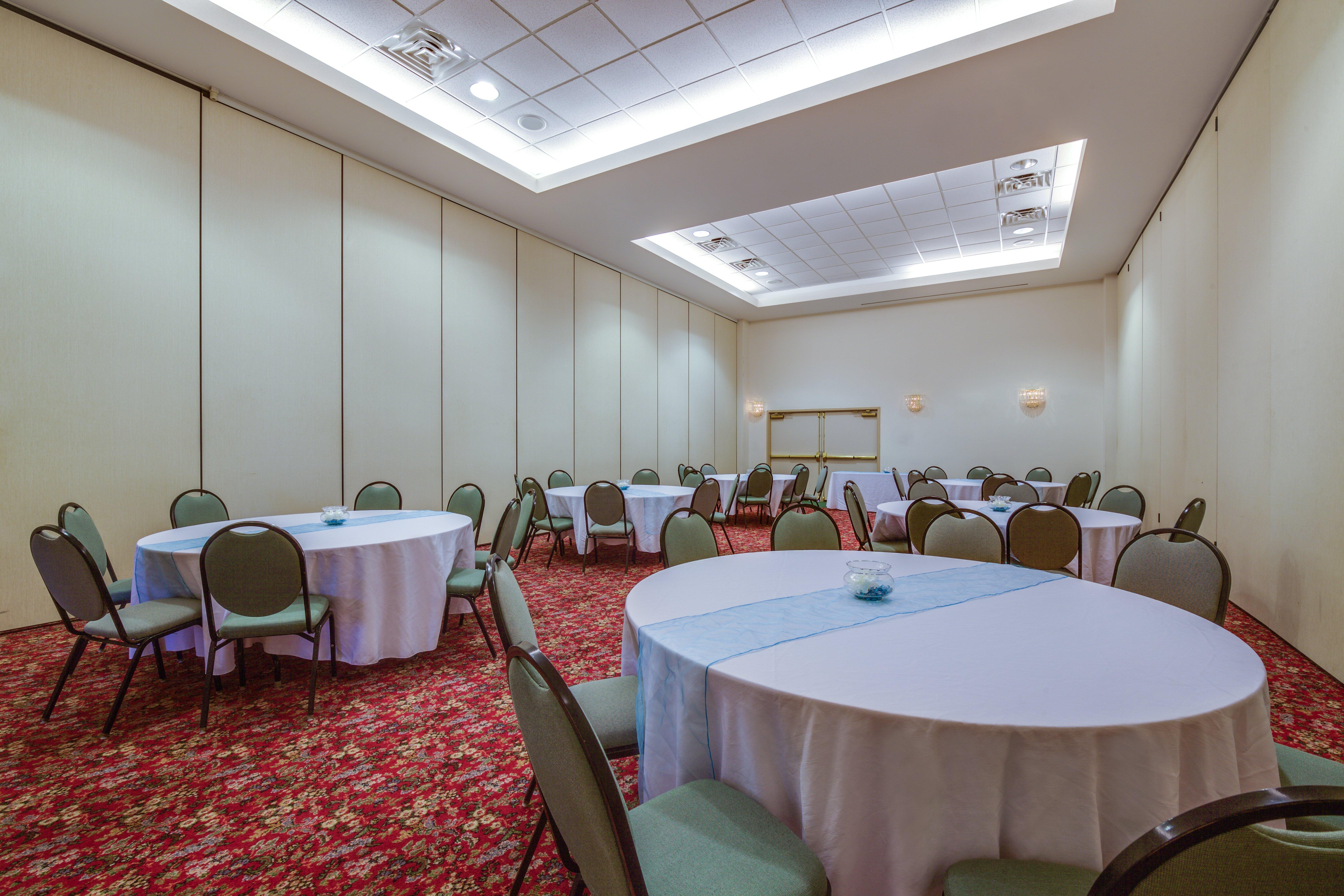 Holiday Inn Express Hotel & Suites Greensboro-East By Ihg Eksteriør billede