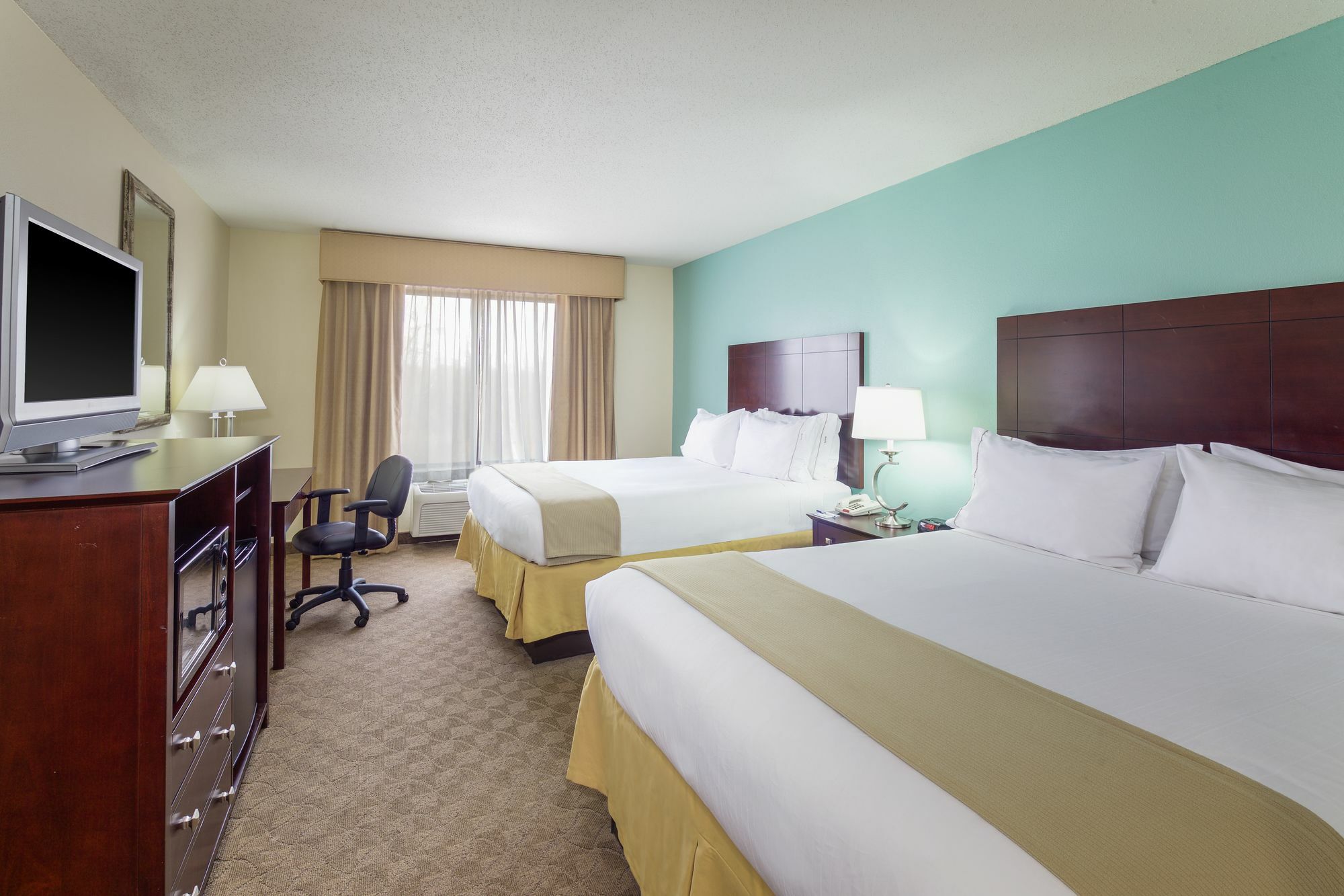 Holiday Inn Express Hotel & Suites Greensboro-East By Ihg Eksteriør billede